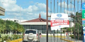 Gremios de la UASD endurecen su lucha; maestros harán un piquete mañana