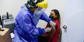 Centros de vacunación contra el COVID-19 serán más de 600 en el país