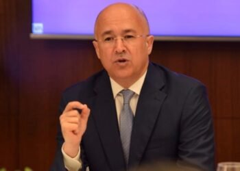 Domínguez Brito dice le preocupan cancelaciones en oficinas públicas