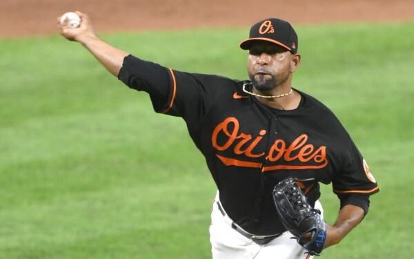 Lanzador César Valdez comenzó cortante la pretemporada de las GL