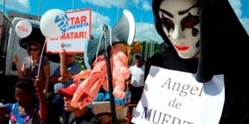 Tema del aborto desata posiciones encontradas entre políticos y sus partidos