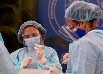 En la PUCMM solo se aplicarán 400 vacunas COVID-19 por día a mayores de 70 años