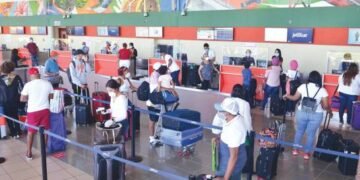 Más de 600,000 pasajeros se movilizaron en aeropuertos del país en marzo