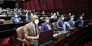 Diputados aprueban en primera lectura proyecto Ley Nacional de vacunas