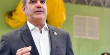 Abinader: Se contempla que toda la población hábil podrá vacunarse a partir del lunes