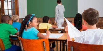 Cadena de comida rápida ofrece sus restaurantes para dar clases