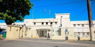 Estudiantes de enfermería de la UASD vacunarán a presos contra COVID-19