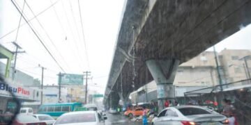 El Distrito Nacional y 13 provincias en alerta por incidencia de una vaguada