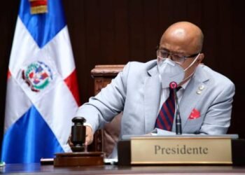 Legisladores que integran comisión bicameral que estudiará proyecto de ley extinción de dominio