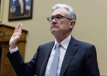 EEUU: Reserva Federal espera mayor creación de empleo y menor inflación