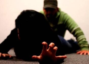 Apresan hombre “violó” niña de 9 años en Arroyo Hondo y amenazó a la tía con hacerle lo mismo
