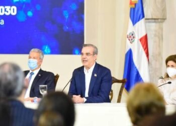 Presidente emite decreto 527-21 y pone en marcha la Agenda Digital 2030