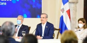 Presidente emite decreto 527-21 y pone en marcha la Agenda Digital 2030