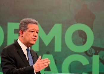 Leonel critica manejo del Gobierno y dice no hay razón de modificar la Constitución