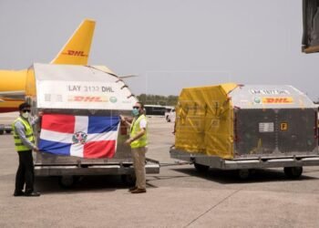 Llegan más vacunas contra covid-19 a la República Dominicana