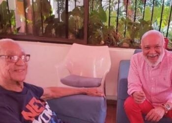 Muere el padre de Jochy Santos