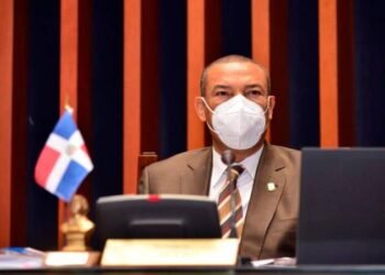 Senador Santiago Zorrilla, ingresado por COVID-19, se encuentra estable