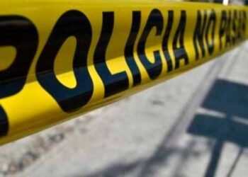 Madre de 22 años muere tras incendiarse su vivienda en Santo Domingo Este