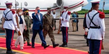 Presidente viaja mañana a Nueva York, hablará ante la ONU el miércoles