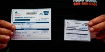 ¿Exigir tarjetas de vacunación confronta derechos fundamentales? Abogados opinan