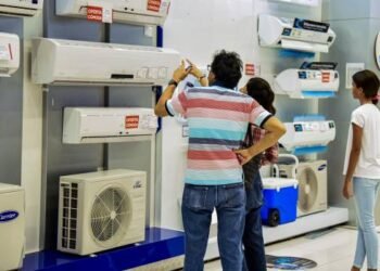 Inflación y retrasos en las cargas se anticipan a ventas de fin de año