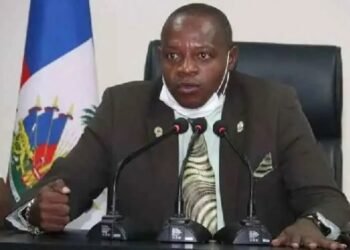 Exministro Haití ve complicidad entre bandas y autoridades