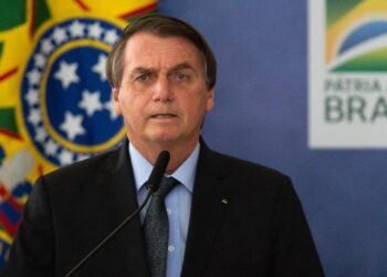 BRASIL: Acusan a Jair Bolsonaro por crímenes contra humanidad