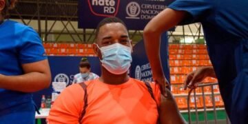 El 60 % de la población meta de RD cuenta con las dos dosis de la vacuna contra el COVID-19