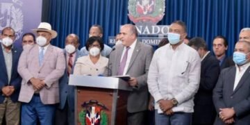 Senadores proponen eliminar exenciones, deducciones, créditos o pagos en 39 leyes para evitar reforma fiscal