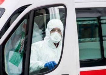 Italia aumenta las restricciones en medios de transporte para contrarrestar COVID-19