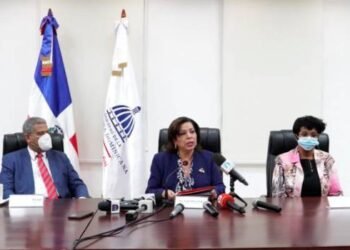 Concurso de oposición docente desde cero y examinarán a los reprobados