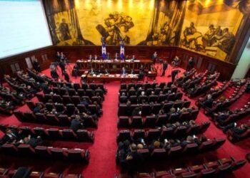 Se conmemora el 177 aniversario de la Constitución y se modificaría de nuevo