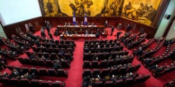 Se conmemora el 177 aniversario de la Constitución y se modificaría de nuevo