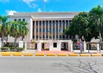 Renuncia la comisión de observadores del concurso docente del Minerd