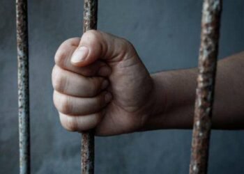 Condenan a 30 años al hombre que contrató a otro para que lanzara ácido del diablo a su expareja