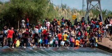 Deportaciones hacen caer cruce de migrantes haitianos hacia EEUU