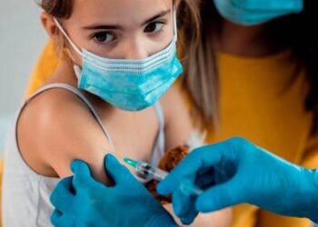 Sociedad de Pediatría pide que vacuna administrada a niños sea de eficacia y seguridad demostrada