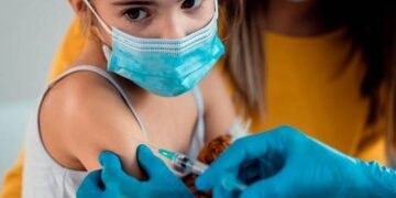 Sociedad de Pediatría pide que vacuna administrada a niños sea de eficacia y seguridad demostrada