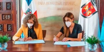 ADN y Agente de Remesas suscriben acuerdo para crear “Monumento a la Diáspora Dominicana”