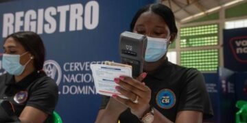Salud Pública: Tercera dosis obligatoria y una cuarta opcional