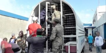 Dicen RD deportó de manera irregular a 6 menores haitianos