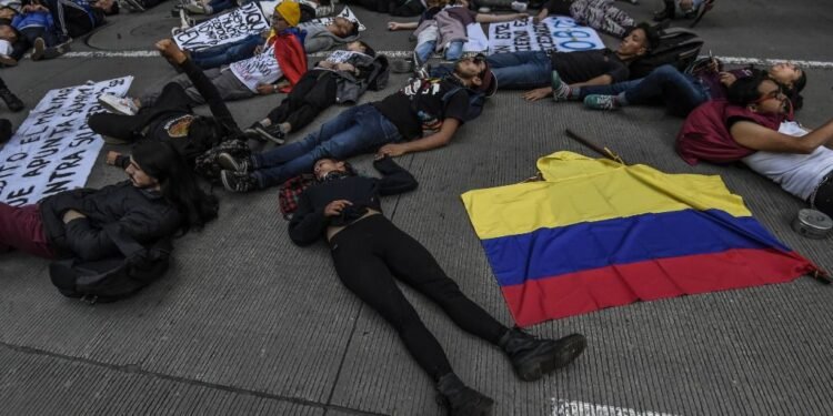 COLOMBIA: ONU alerta de unos 78 defensores DDHH asesinados
