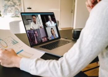 Llaman al teletrabajo ante nueva ola de Covid-19 en R.Dominicana