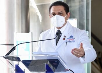 El Gobierno negocia la venta de pruebas antígenos en farmacias