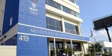 MAP ordena sancionar empleados no presenten tarjeta con 3 dosis