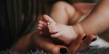 El primer bebé de la maternidad de Los Mina: un varón de una madre de 14 años