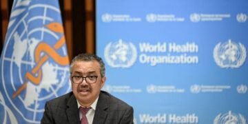 OMS advierte a países que sigue pandemia y secuelas económicas