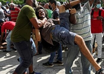 EU critica el «escandaloso abuso» de DDHH en Cuba tras el 11J