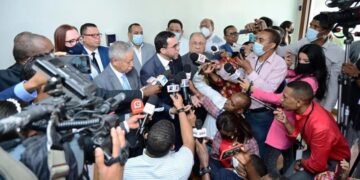 Acusan Gobierno de presionar a alcaldes para que pasen al PRM