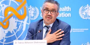 OMS pide más fondos para que emergencia covid termine en 2022